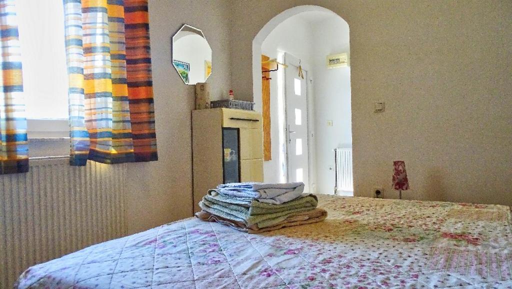 Studio Apartman I Mali Apartman วีร์ ภายนอก รูปภาพ