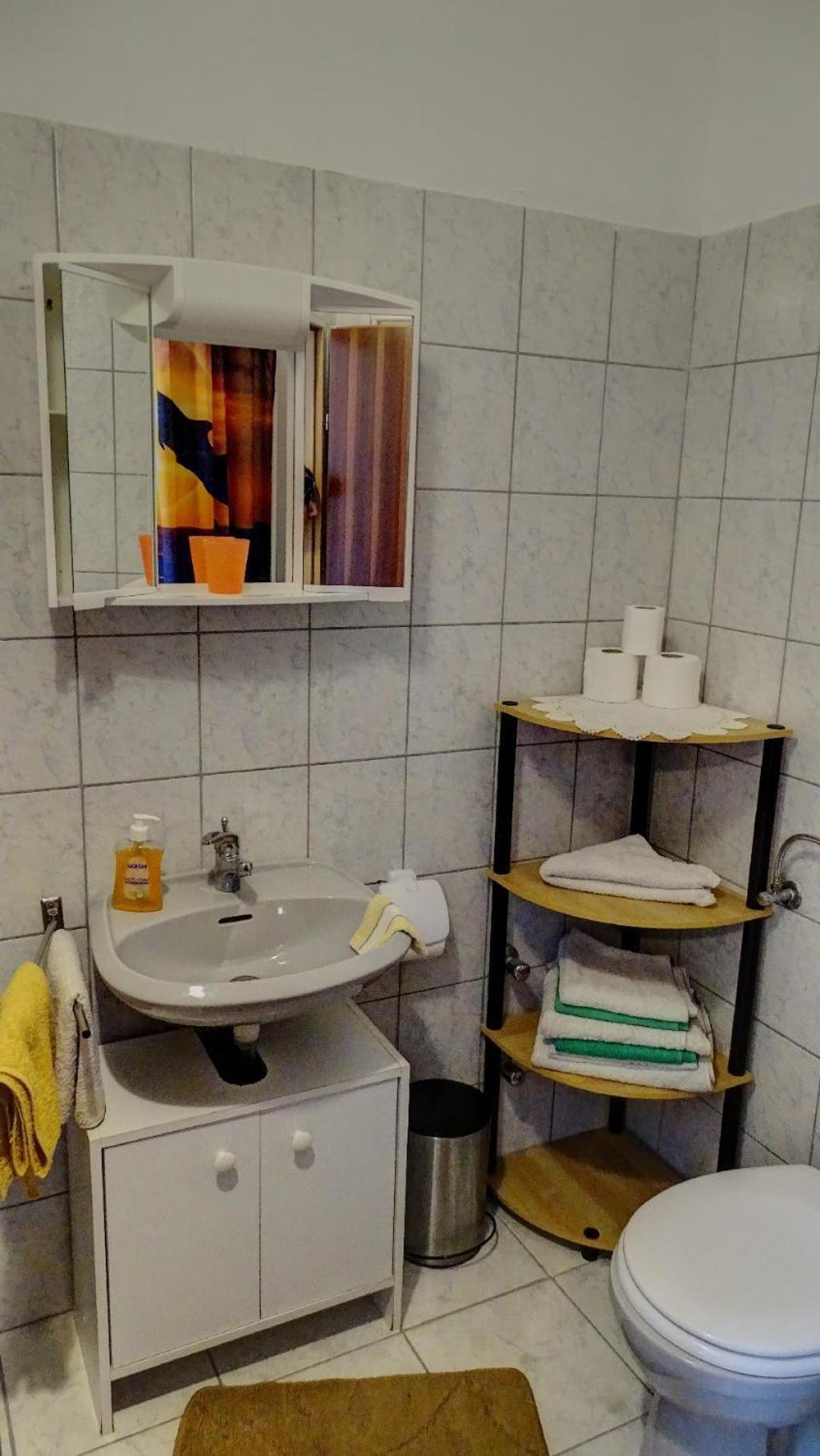 Studio Apartman I Mali Apartman วีร์ ภายนอก รูปภาพ